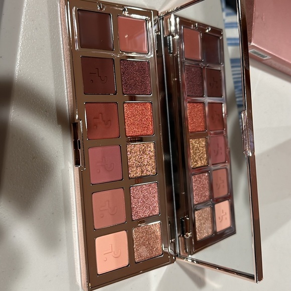 Patrick Ta Eyeshadow Palette - Warm Neutrals - Picture 5 of 8